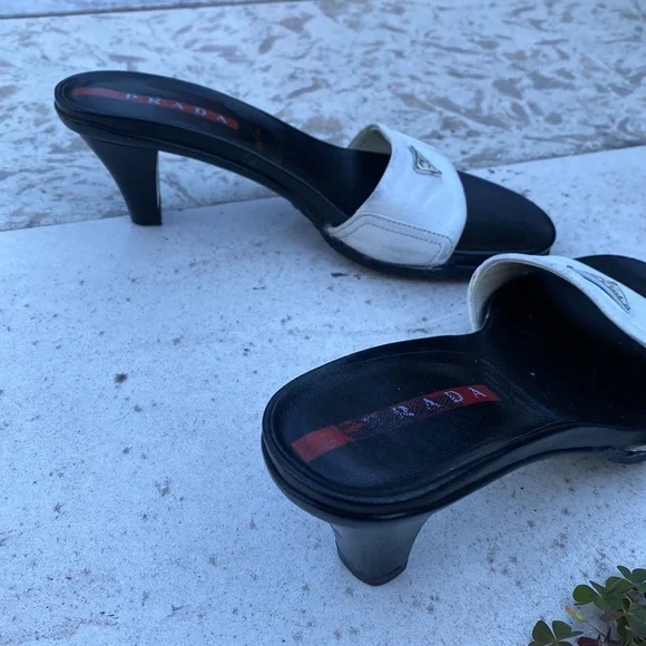 Auth Prada Milano leather logo slipper slide sandals Italy black kitten heels - Picture 6 of 7